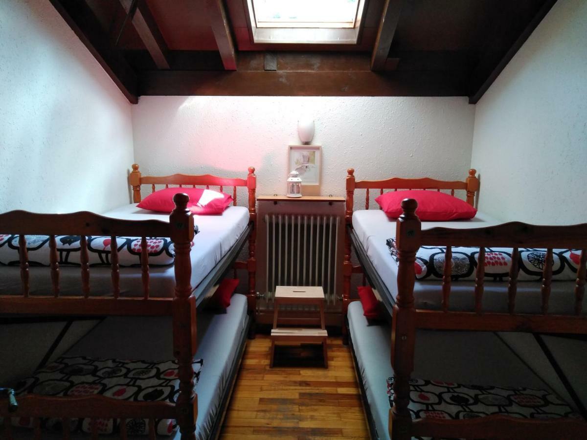Ostello Refugio La Ardilla Real Posada De Valdeon Esterno foto