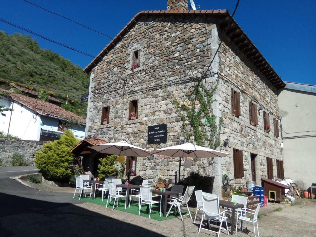 Ostello Refugio La Ardilla Real Posada De Valdeon Esterno foto