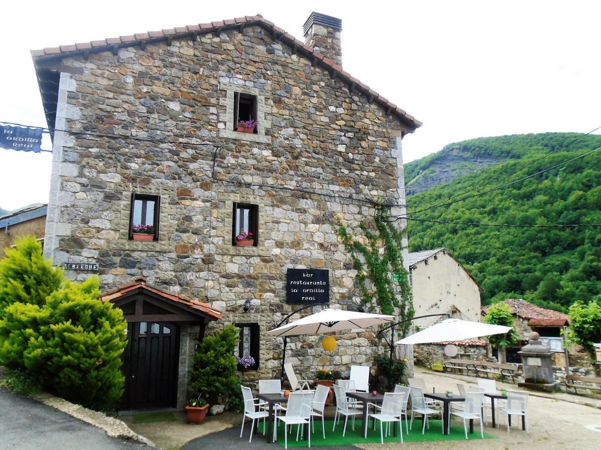 Ostello Refugio La Ardilla Real Posada De Valdeon Esterno foto